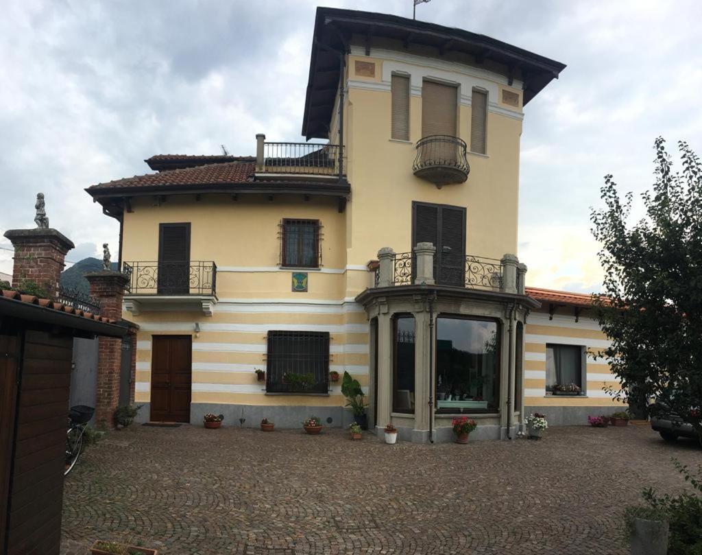 Elegante Appartamento Сангано Экстерьер фото